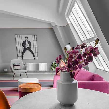 The Company - The Sweet 4* Oslo