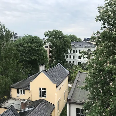 The Company - The Sweet 4*