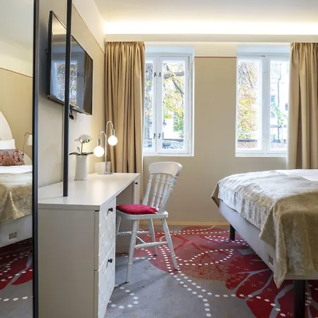 The Company - The Sweet Oslo