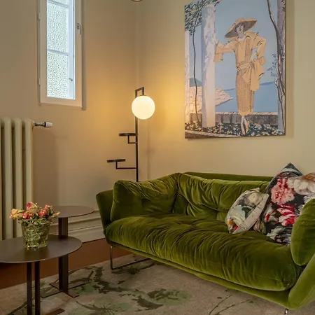 Apartmanhotel The Company - The Sweet 4*