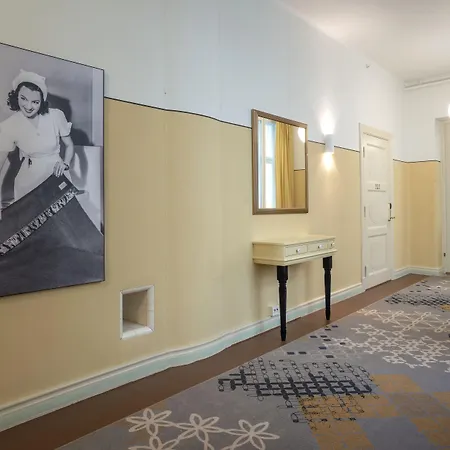 The Company - The Sweet